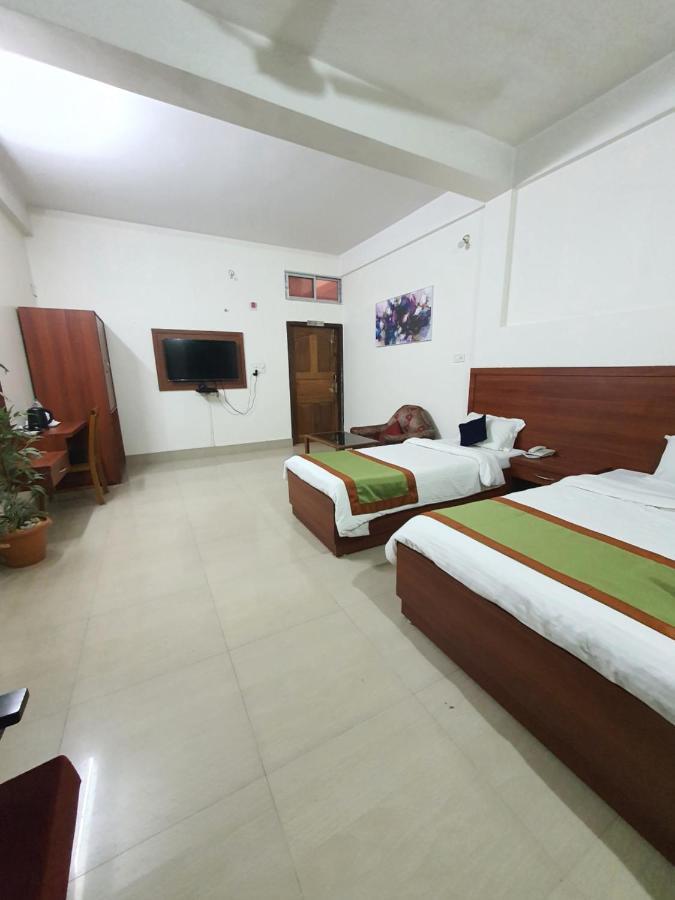 Hotel Deo Volente Sivasagar Luaran gambar