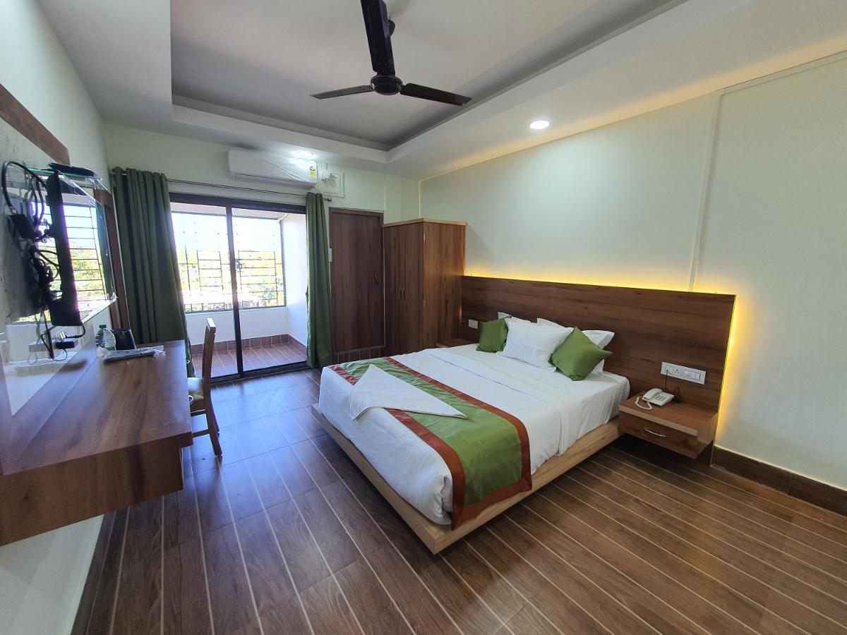 Hotel Deo Volente Sivasagar Luaran gambar