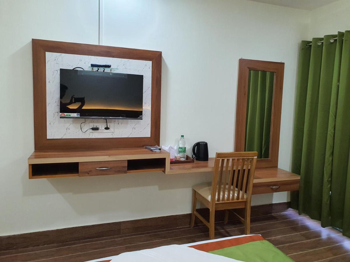 Hotel Deo Volente Sivasagar Luaran gambar
